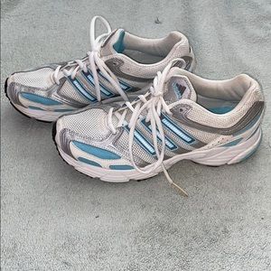 Adidas women’s sneakers 8.5 white and blue